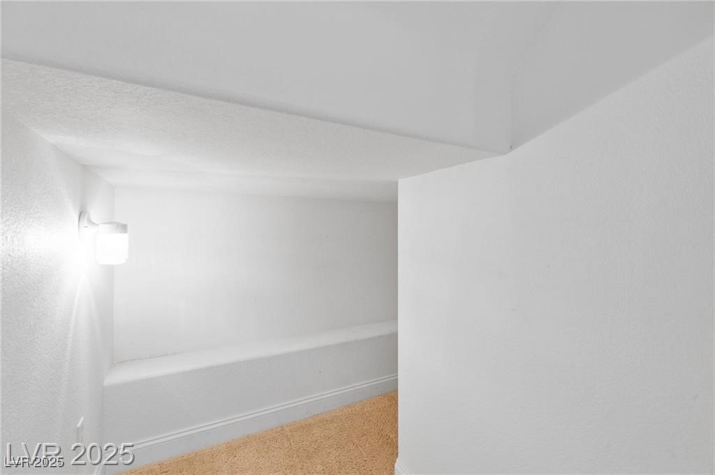 5396 Valley Wells Way Las Vegas NV 89113