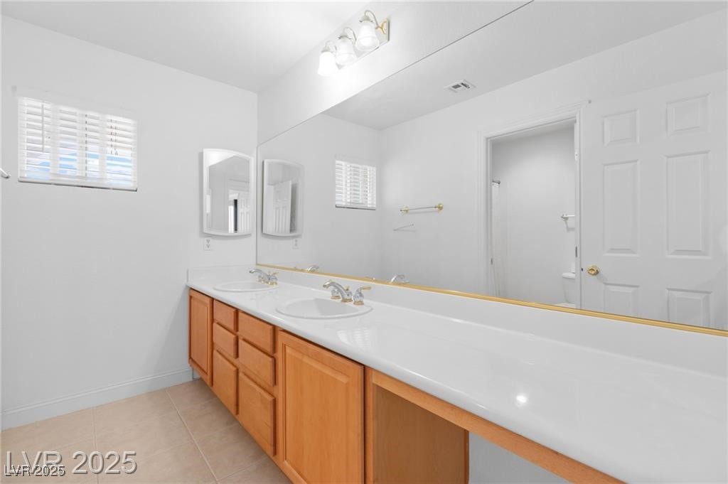 5396 Valley Wells Way Las Vegas NV 89113