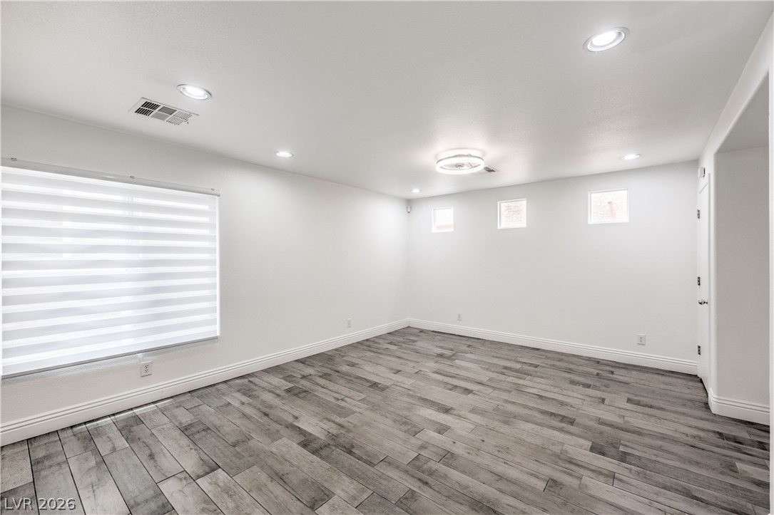 9052 Silk Threads Avenue Las Vegas NV 89149