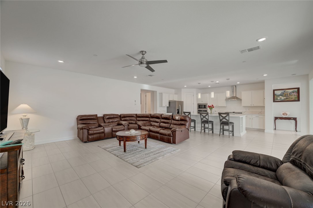 6557 Corsari Ridge Street Las Vegas NV 89166