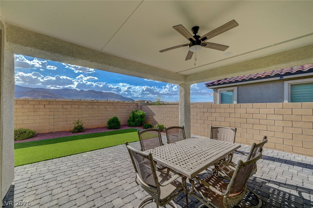 6557 Corsari Ridge Street Las Vegas NV 89166