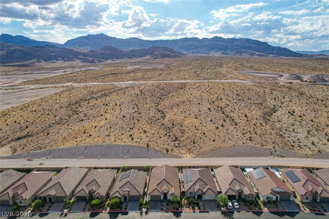 6557 Corsari Ridge Street Las Vegas NV 89166