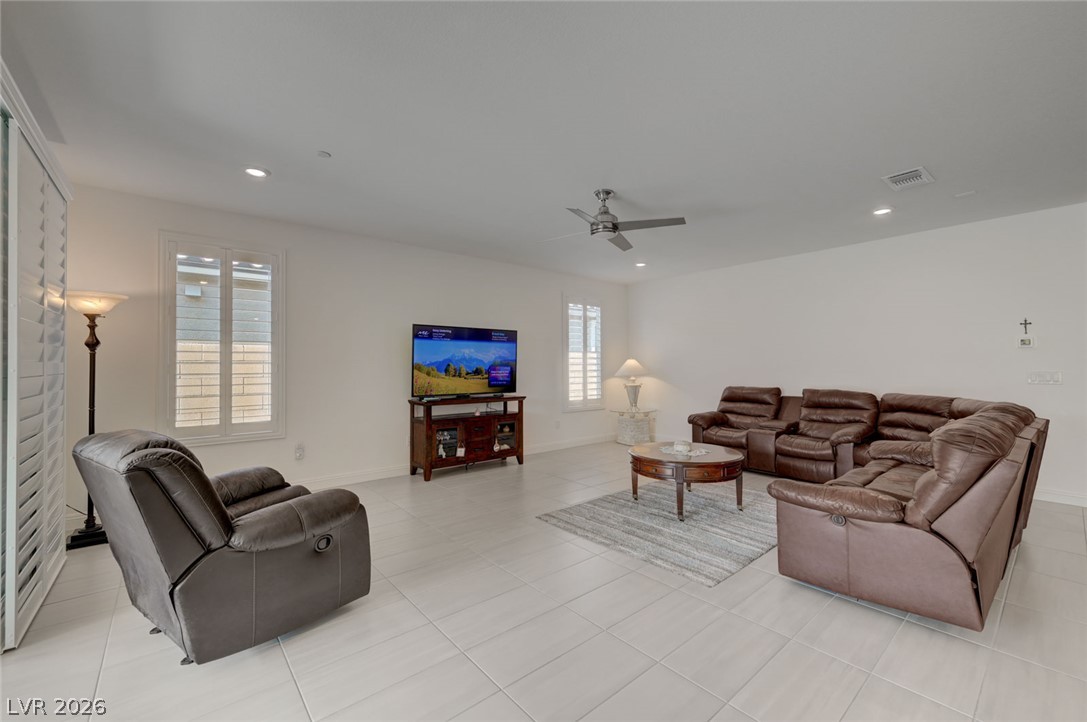 6557 Corsari Ridge Street Las Vegas NV 89166