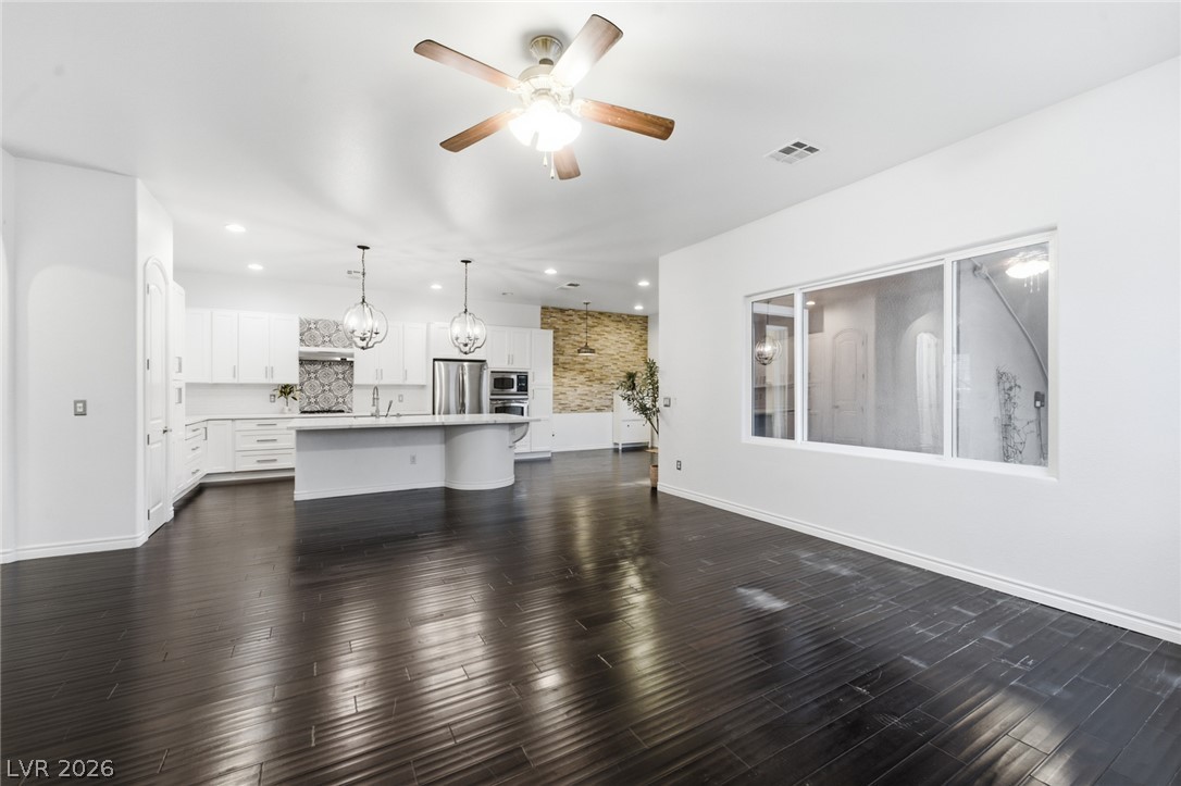2450 Granada Bluff Court Las Vegas NV 89135