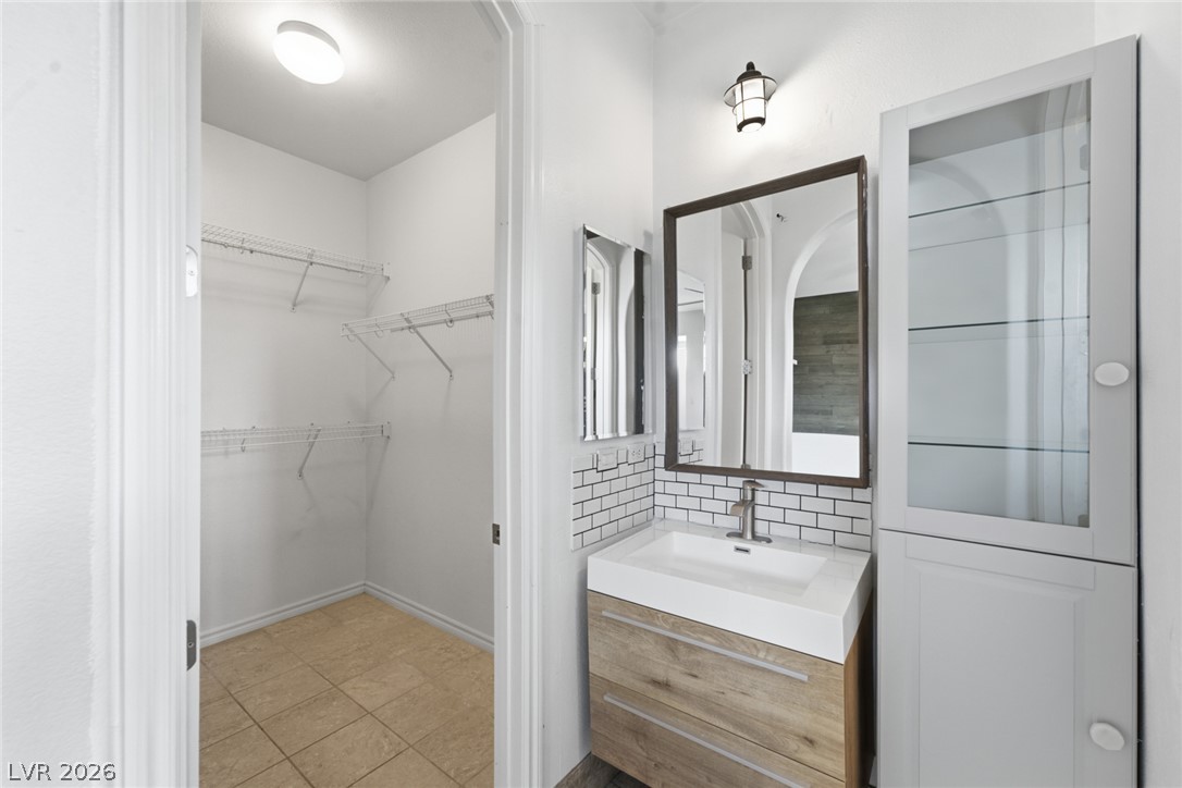 2450 Granada Bluff Court Las Vegas NV 89135