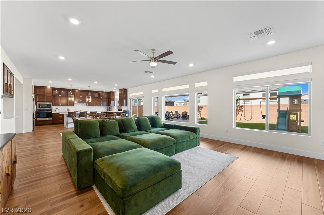 8724 Fortplaid Street Las Vegas NV 89139
