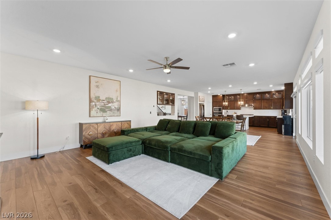 8724 Fortplaid Street Las Vegas NV 89139