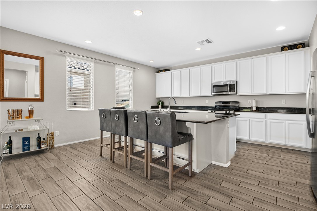 7694 Monomoy Bay Avenue Las Vegas NV 89179