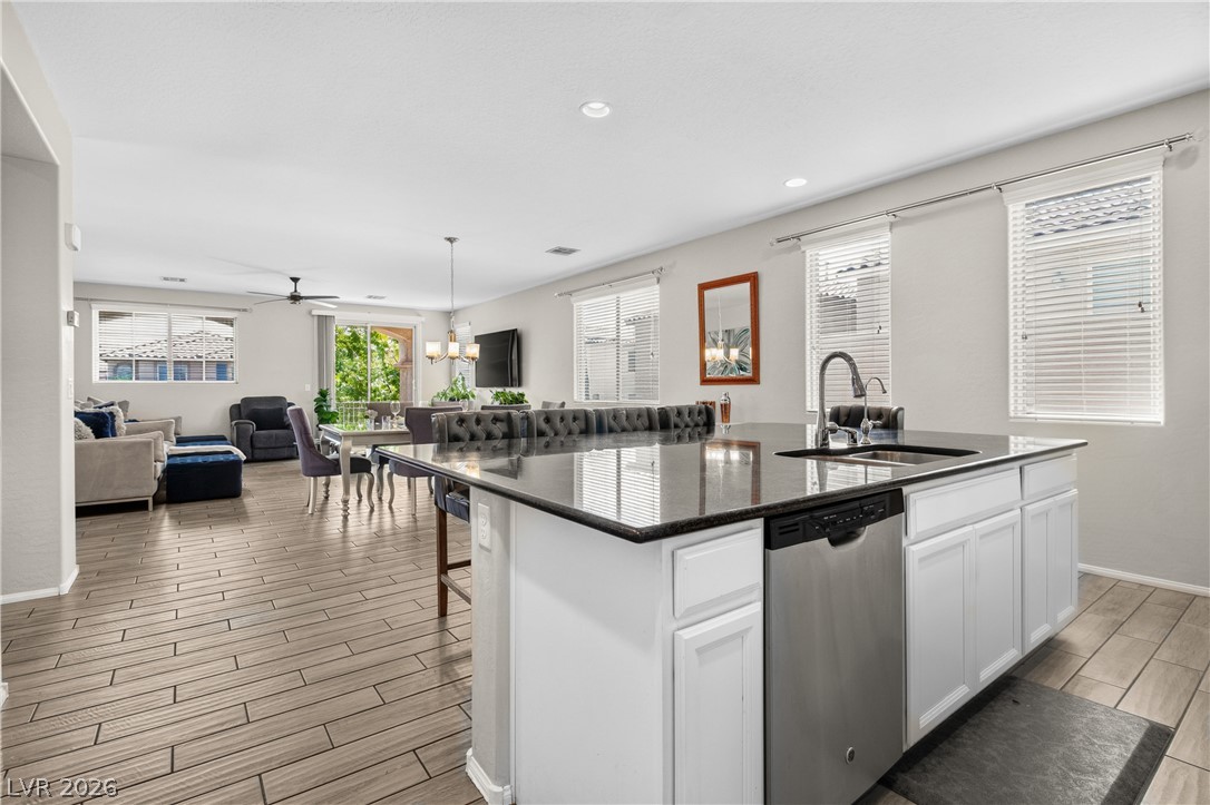 7694 Monomoy Bay Avenue Las Vegas NV 89179
