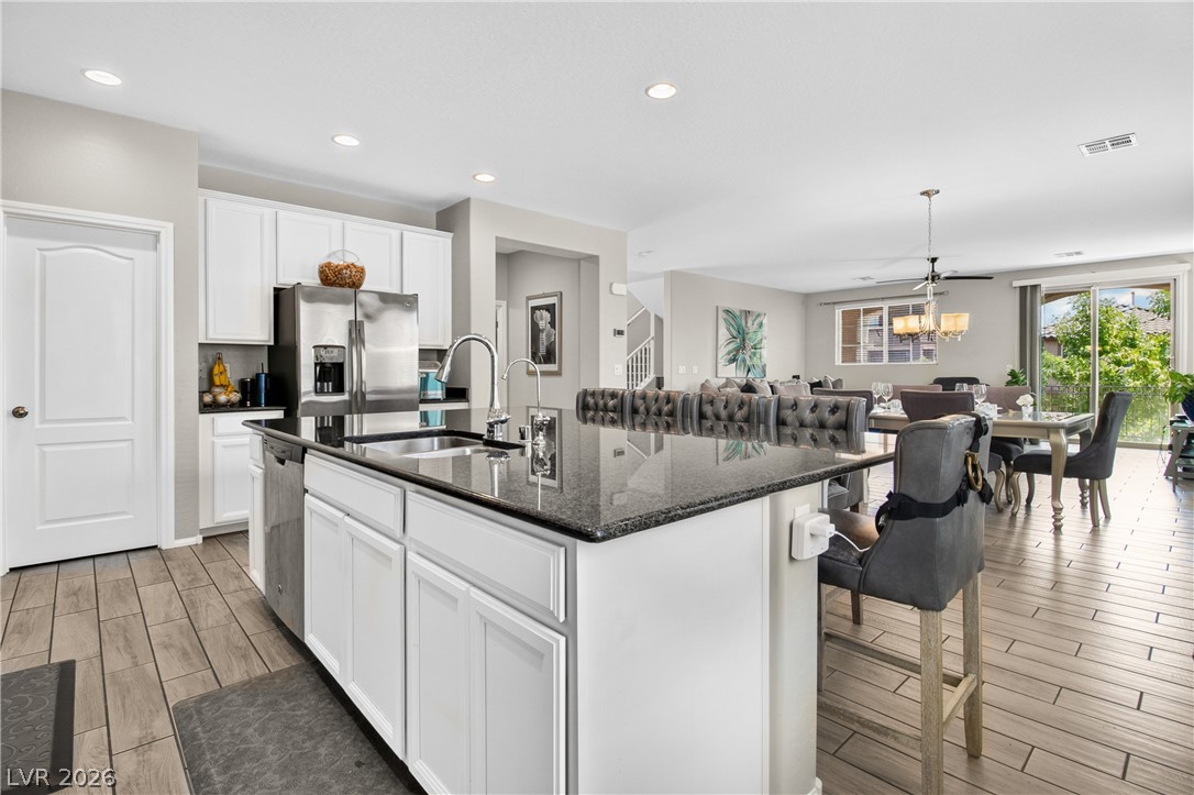 7694 Monomoy Bay Avenue Las Vegas NV 89179