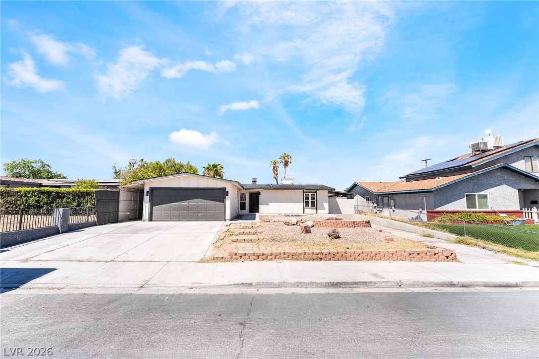 6504 Dinning Avenue Las Vegas NV 89107