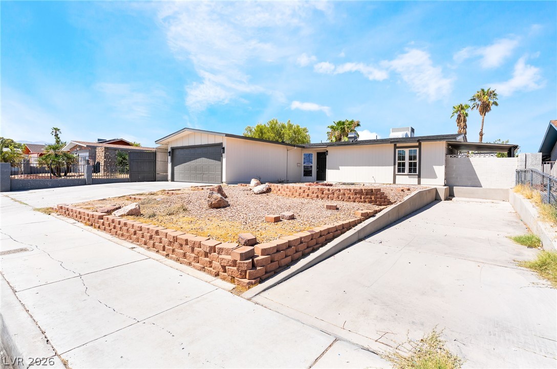 6504 Dinning Avenue Las Vegas NV 89107