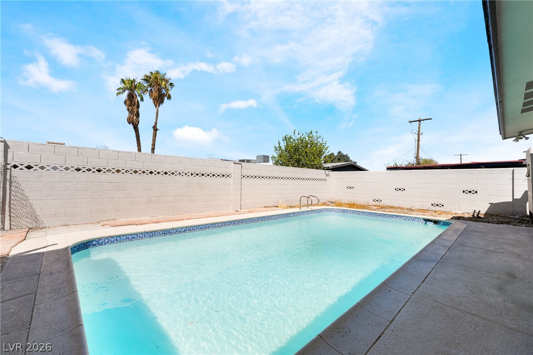 6504 Dinning Avenue Las Vegas NV 89107