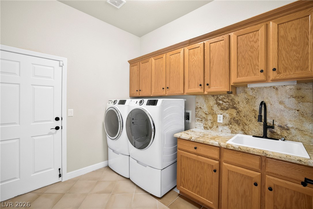 824 Sandsprings Street Henderson NV 89011