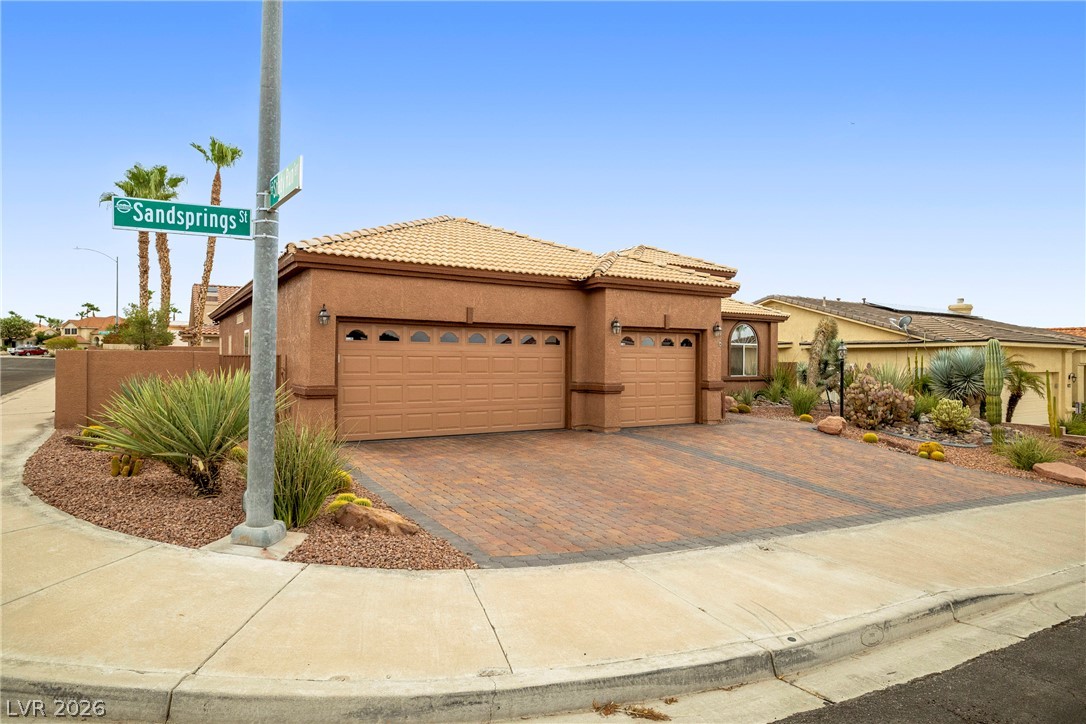 824 Sandsprings Street Henderson NV 89011
