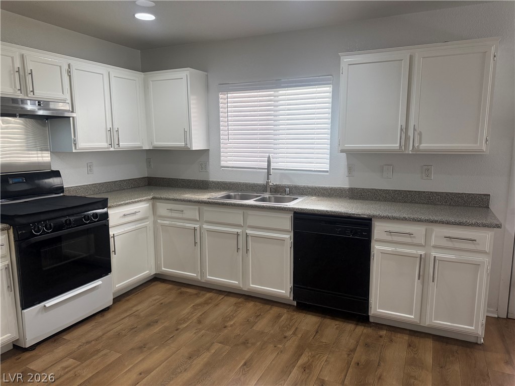 5266 Paradise Skies Avenue Las Vegas NV 89156