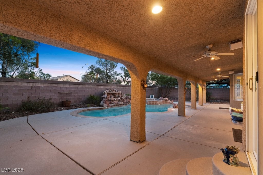 7550 Jacaranda Bay Street Las Vegas NV 89139