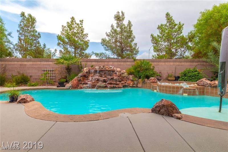 7550 Jacaranda Bay Street Las Vegas NV 89139