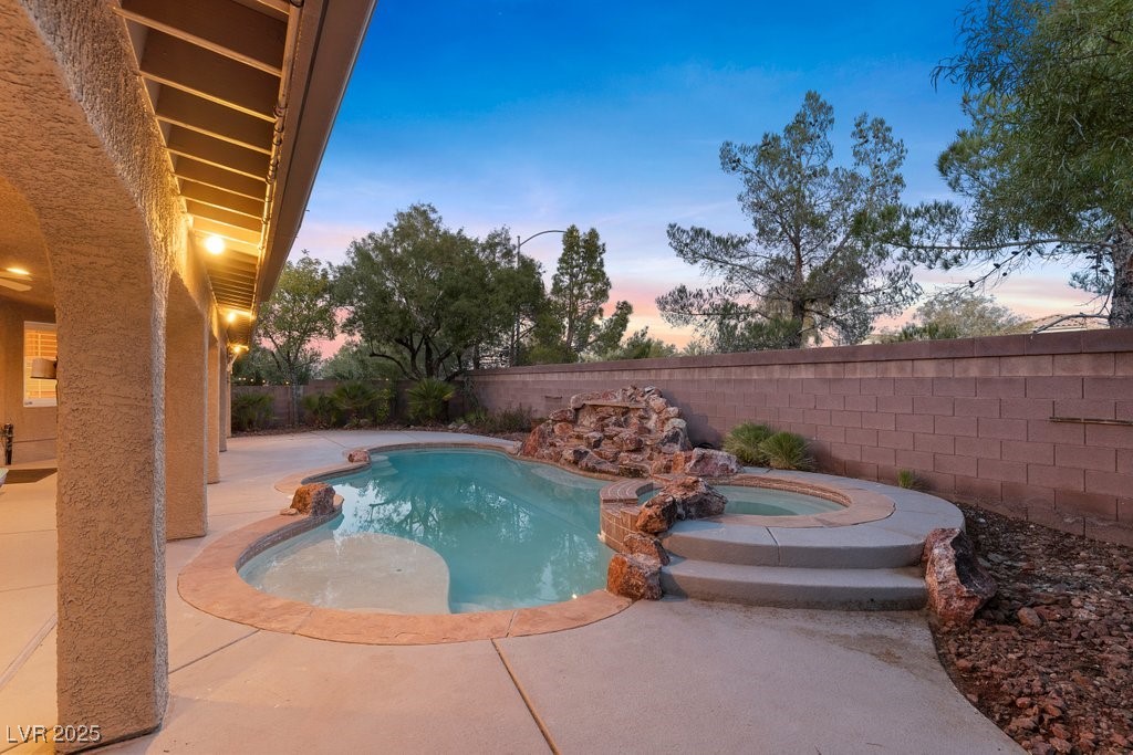 7550 Jacaranda Bay Street Las Vegas NV 89139