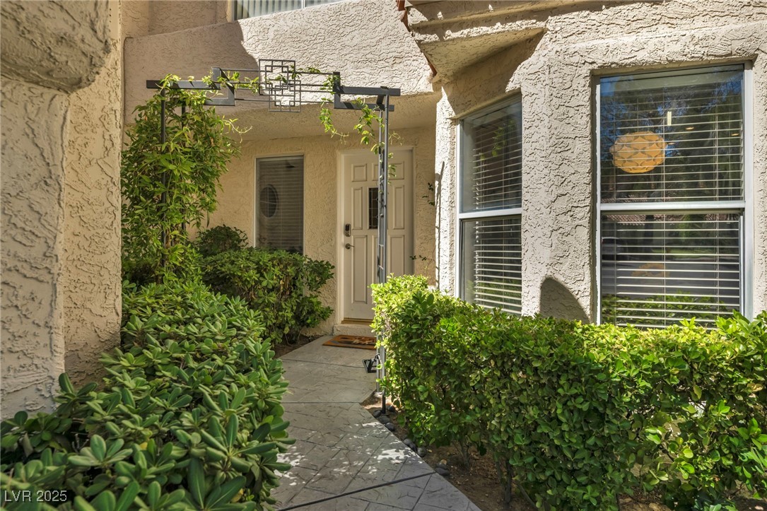 6954 Emerald Springs Lane Las Vegas NV 89113