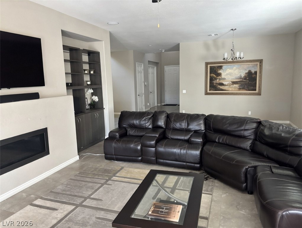 8823 Sherborne Gate Avenue Las Vegas NV 89148