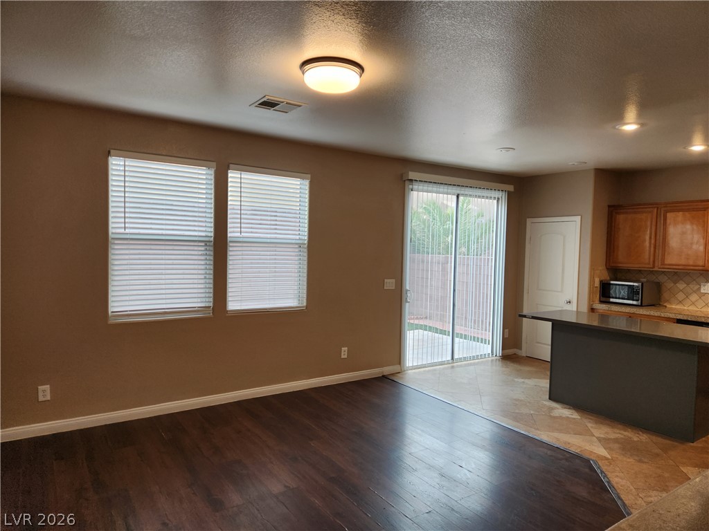 6338 Alpine Tree Avenue Las Vegas NV 89139