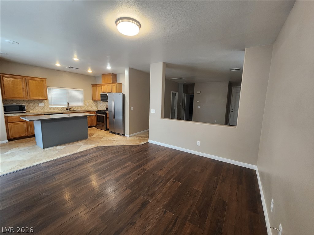 6338 Alpine Tree Avenue Las Vegas NV 89139