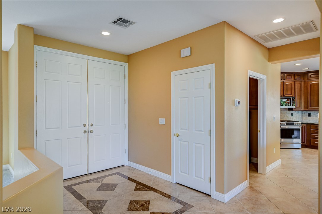4648 Riva De Romanza Street Las Vegas NV 89135