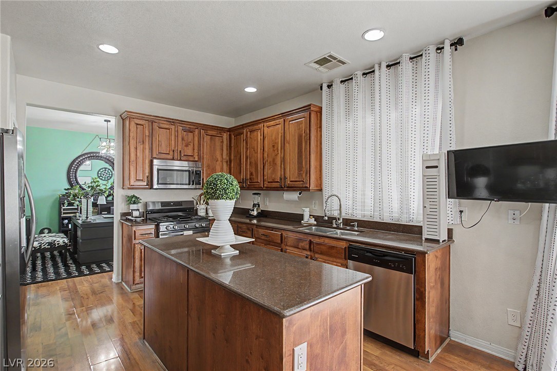 6025 Glenborough Street North Las Vegas NV 89115
