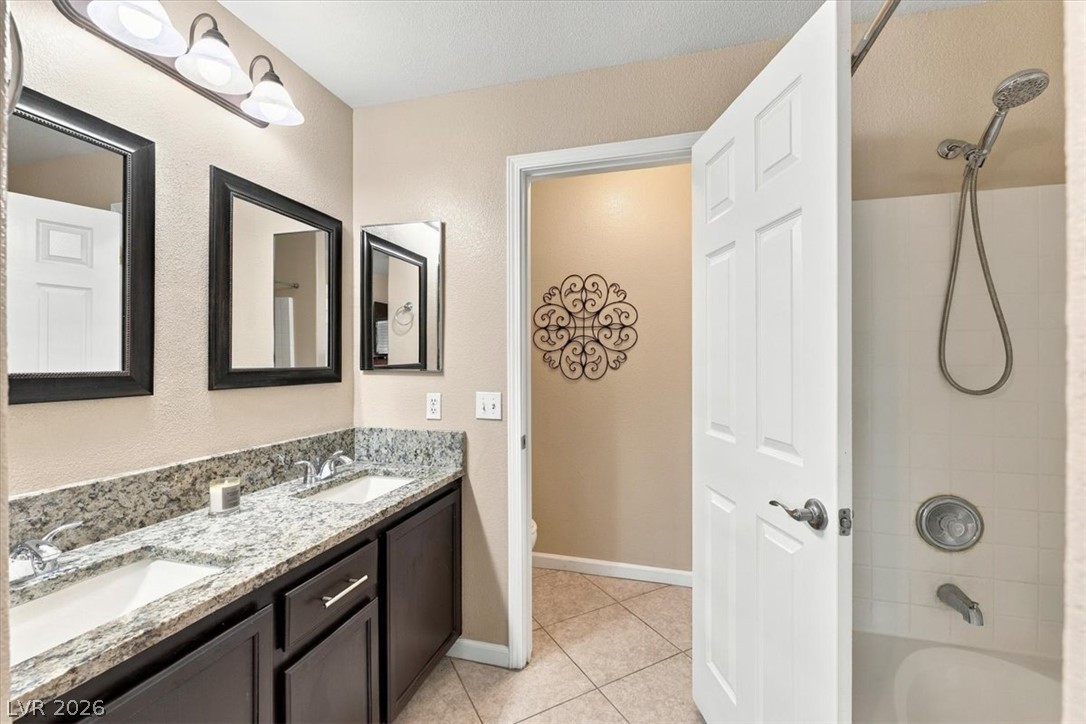 4909 Peaceful Pond Avenue Las Vegas NV 89131