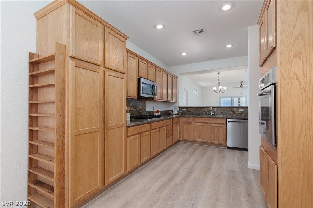 1814 Tiger Creek Avenue Henderson NV 89012