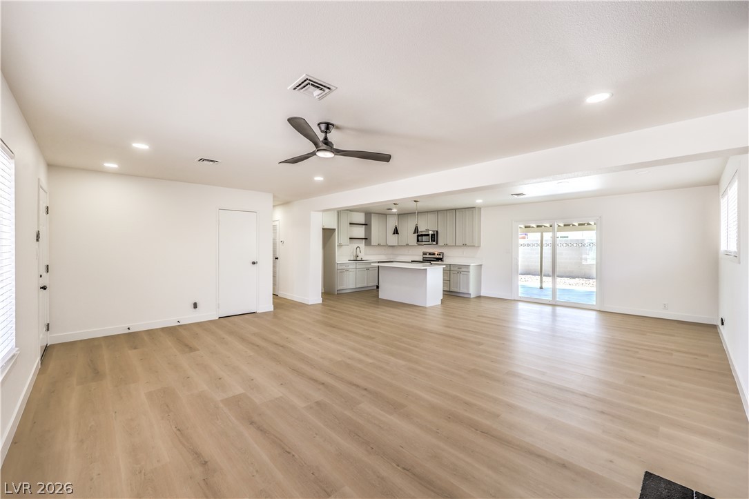 5913 Alta Drive Las Vegas NV 89107