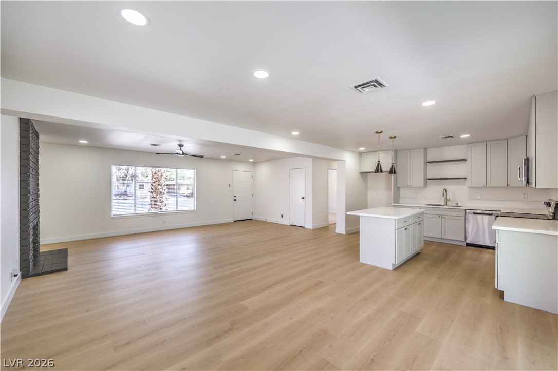 5913 Alta Drive Las Vegas NV 89107