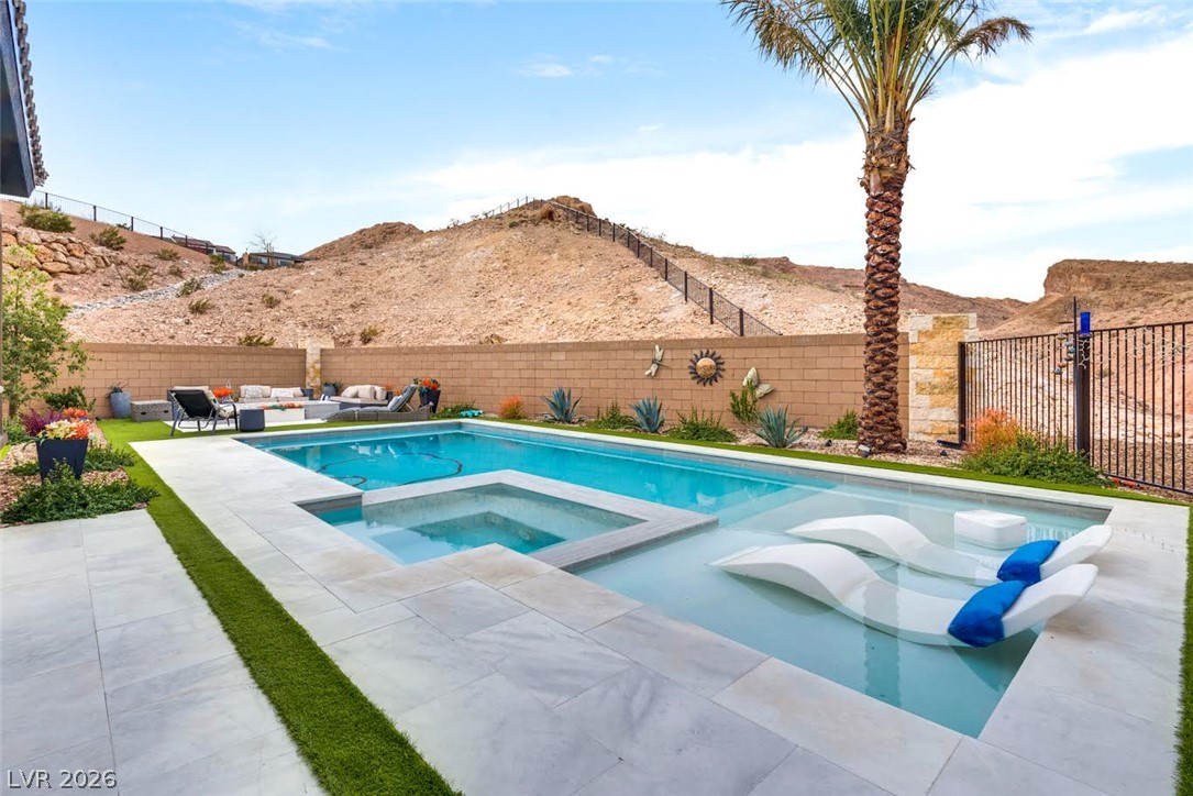 174 Crimson Cactus Avenue Henderson NV 89011