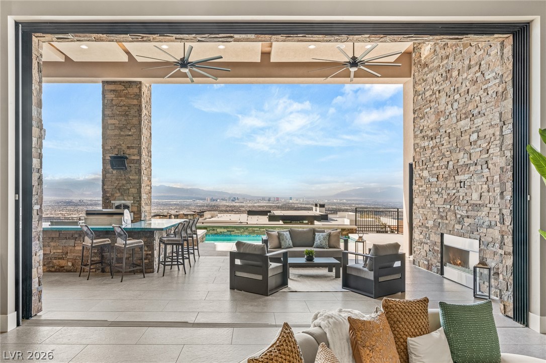 9 Stonecutter Court Henderson NV 89012