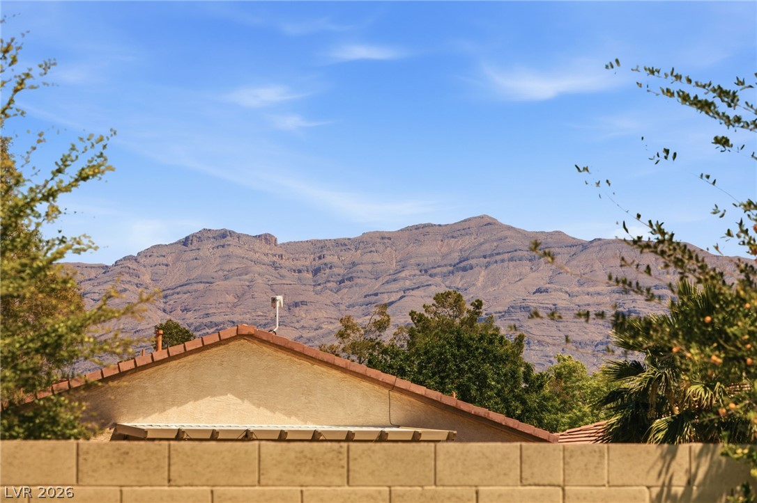 5016 Stone Bay Avenue Las Vegas NV 89131