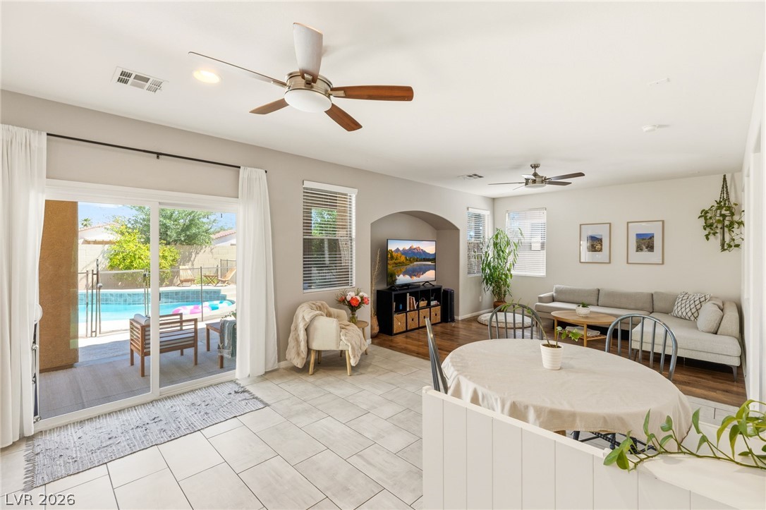 5016 Stone Bay Avenue Las Vegas NV 89131
