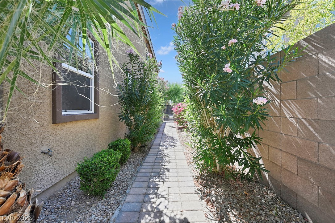 2664 Crystal Quartz Street Las Vegas NV 89146