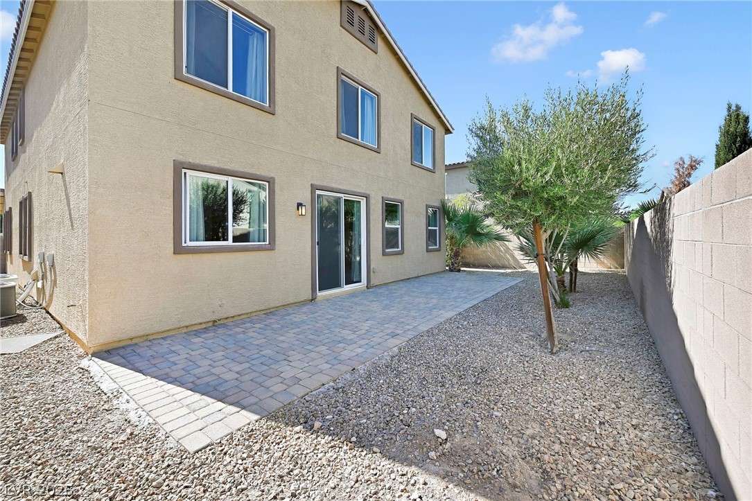 2664 Crystal Quartz Street Las Vegas NV 89146
