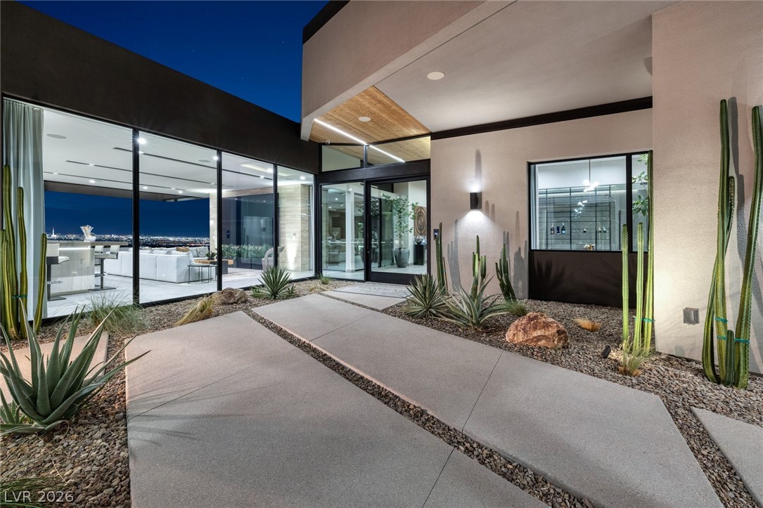 705 Dragon Peak Drive Henderson NV 89012