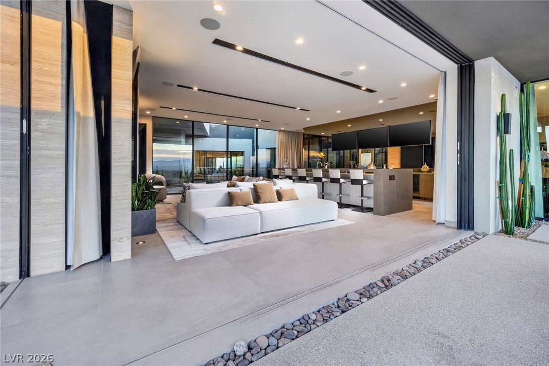705 Dragon Peak Drive Henderson NV 89012