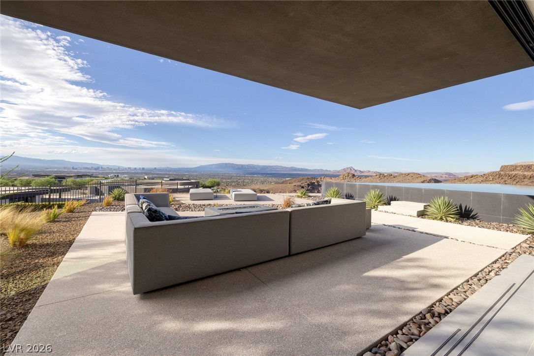 705 Dragon Peak Drive Henderson NV 89012