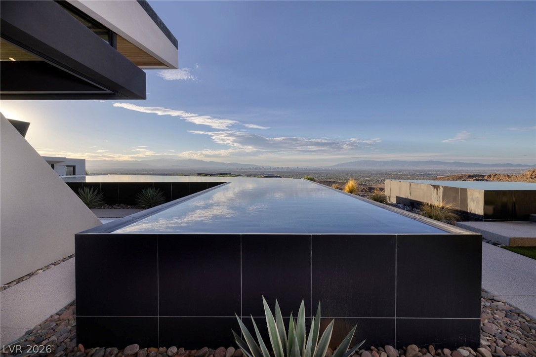 705 Dragon Peak Drive Henderson NV 89012
