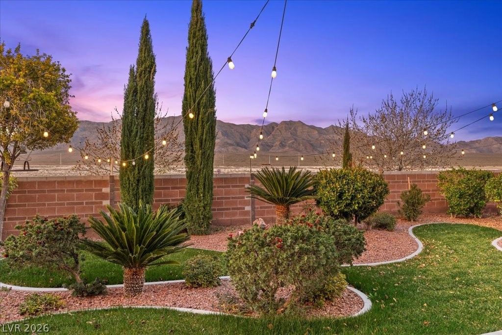 4104 Cathedral Falls Avenue North Las Vegas NV 89085
