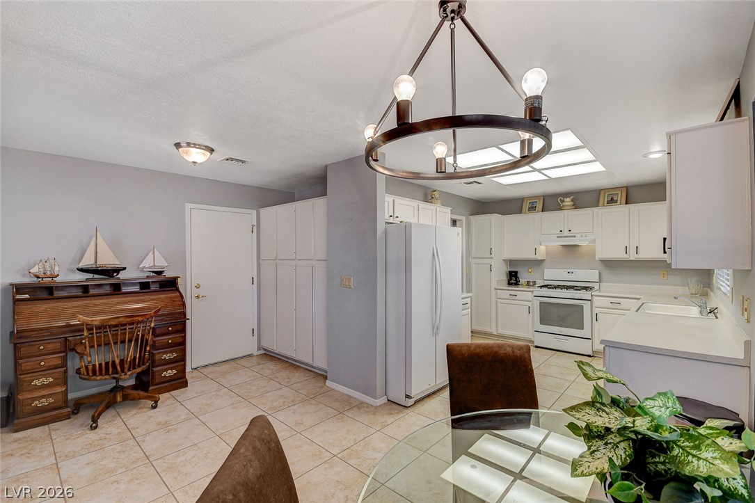 2508 Desert Sands Drive Las Vegas NV 89134