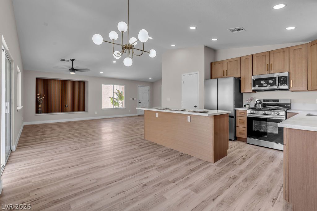 9004 Meisenheimer Avenue Las Vegas NV 89143
