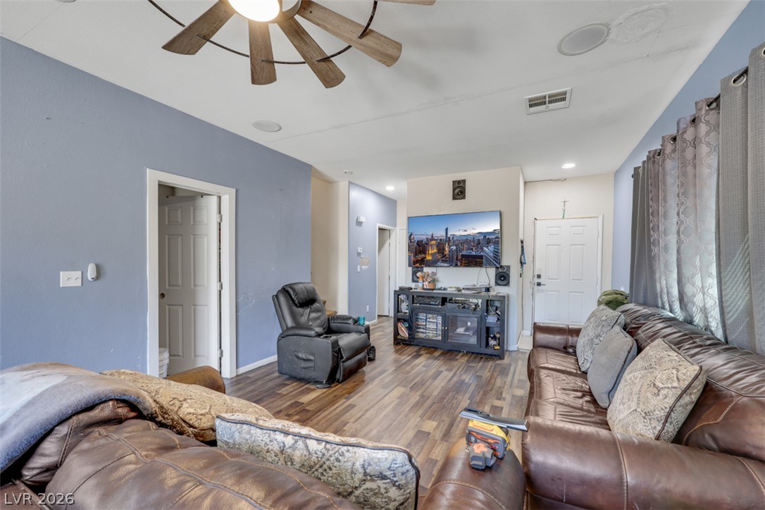 3715 Kit Fox Street Las Vegas NV 89122