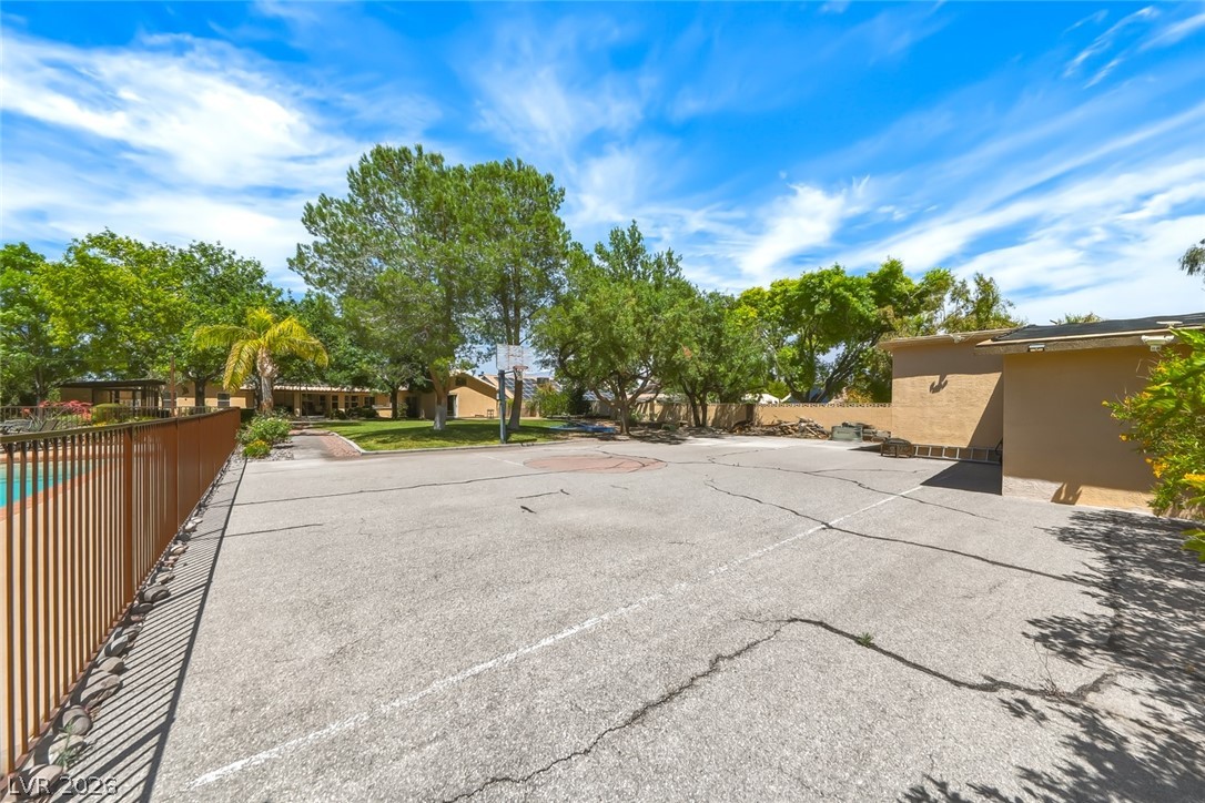 8645 Bright Angel Way Las Vegas NV 89149