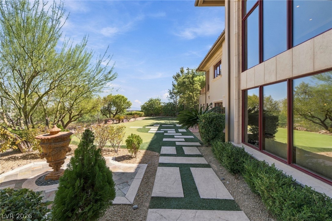5 Wild Ridge Court Las Vegas NV 89135
