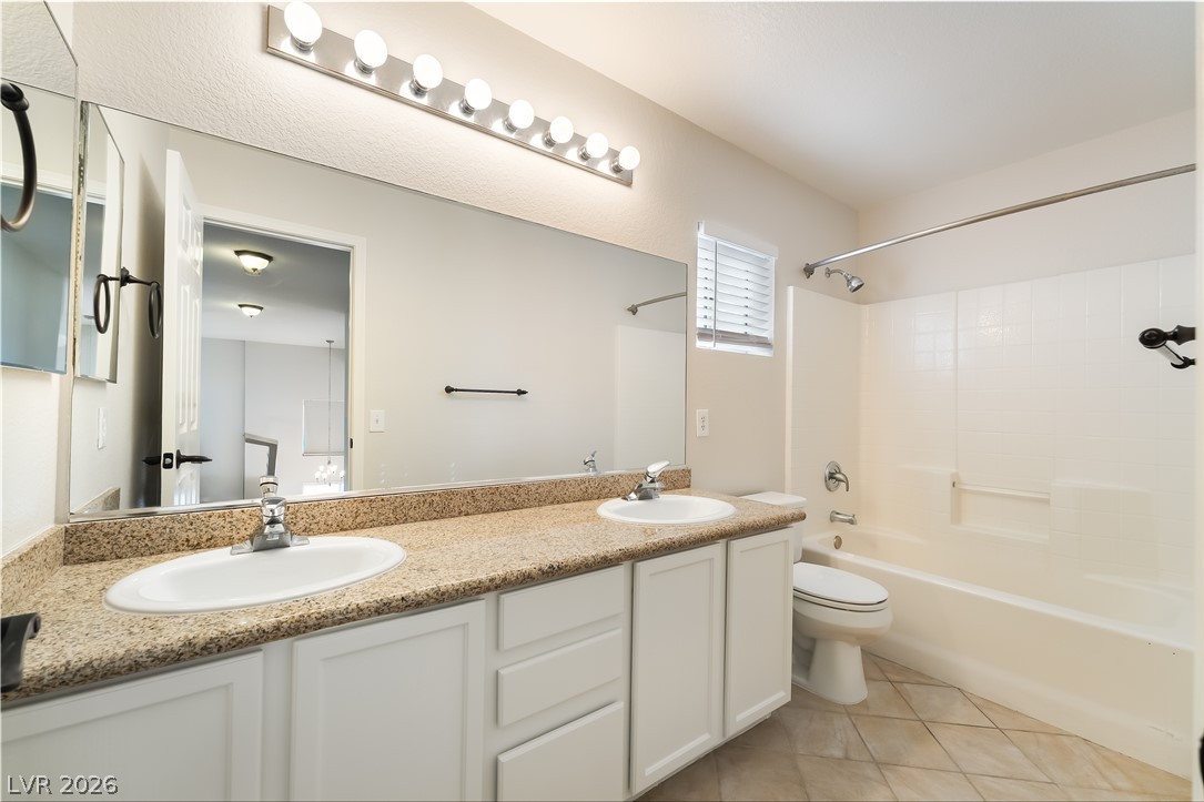 658 Emerald City Avenue Las Vegas NV 89183